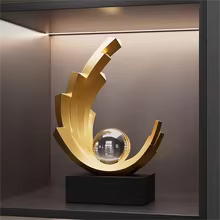 Golden Luxury Sculpture ✨ | Modern Decorative Art Piece